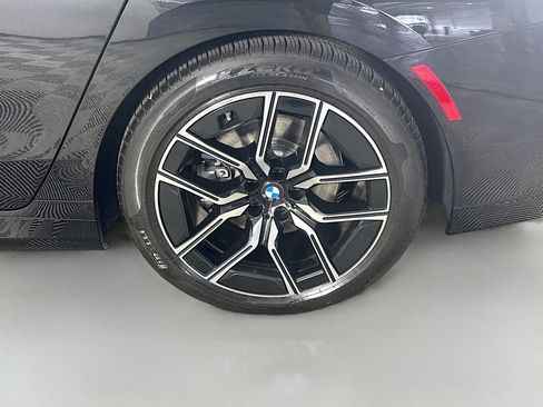 Used 2026 BMW 740i xDrive AWD/4WD image 37