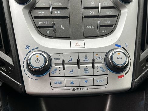 Used 2017 Chevrolet Equinox LT w/ Convenience Package FWD image 18