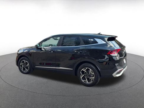 Used 2025 Kia Sportage LX FWD image 10