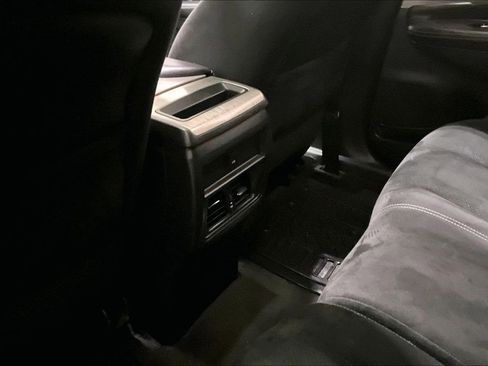 Used 2016 Nissan Murano S image 10