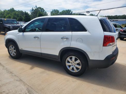 Used 2013 Kia Sorento LX AWD/4WD image 12