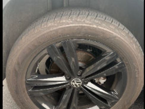 Used 2023 Volkswagen Atlas Cross Sport SEL R-Line AWD/4WD image 8