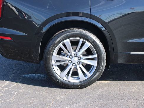 Used 2024 Cadillac XT6 Premium Luxury image 17