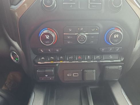 Used 2019 Chevrolet Silverado 1500 High Country w/ Safety Package II image 27