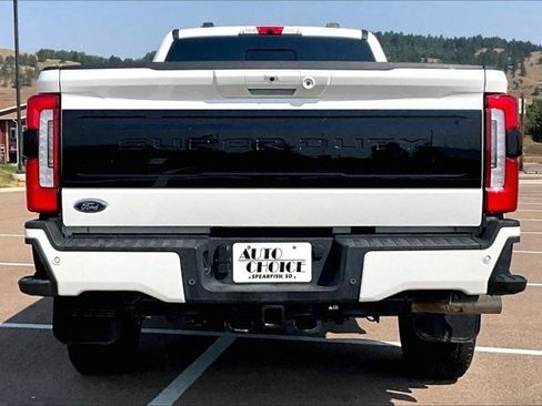 Used 2025 Ford F350 Platinum AWD/4WD image 6