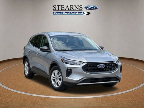 Used 2024 Ford Escape FWD image 1