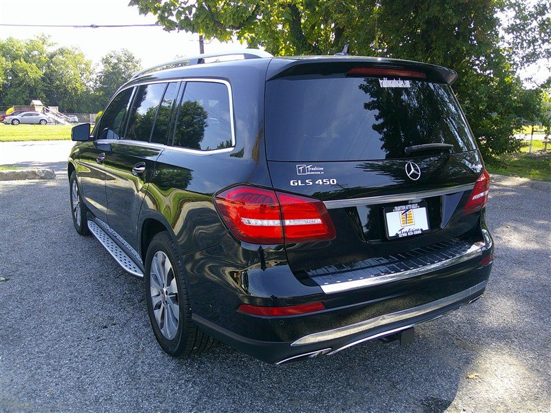 Used 2019 Mercedes-Benz GLS 450 4MATIC image 3