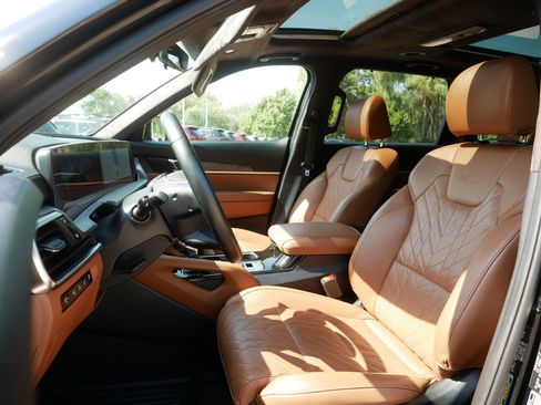 Certified 2025 Kia Telluride SX Prestige X-Line AWD/4WD image 35