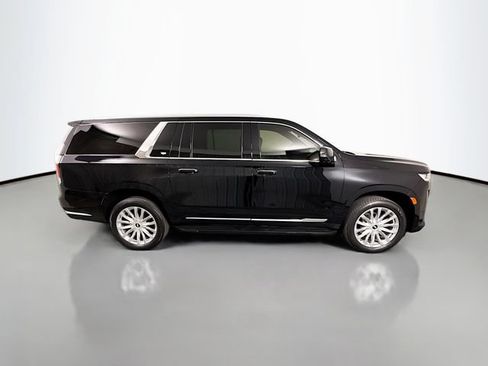Used 2024 Cadillac Escalade ESV Premium Luxury w/ LPO, Floor Liner Package AWD/4WD image 10