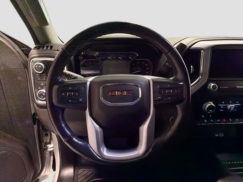 Used 2020 GMC Sierra 1500 SLE w/ SLE Value Package image 11