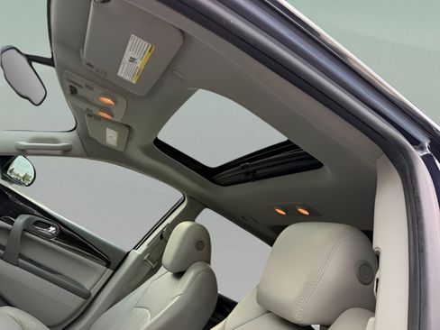 Used 2015 Buick Enclave Premium w/ Trailering Package FWD image 32