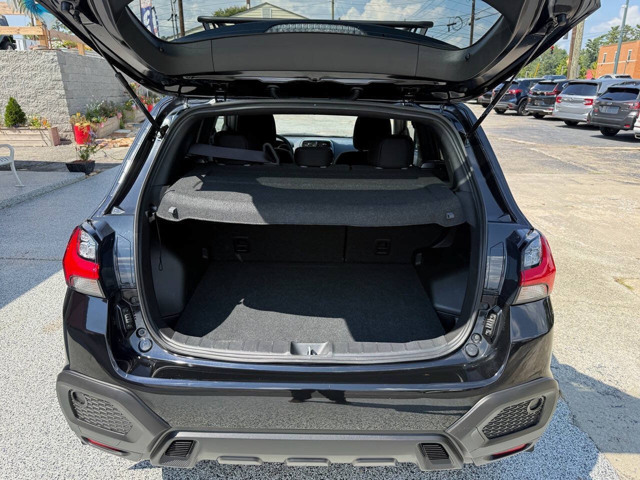 Used 2025 Mitsubishi Outlander Sport AWD image 10