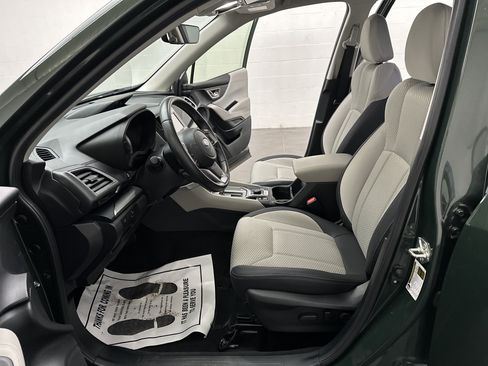Used 2023 Subaru Forester Premium AWD/4WD image 15