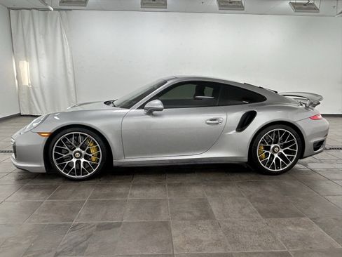 Used 2014 Porsche 911 Turbo S image 3