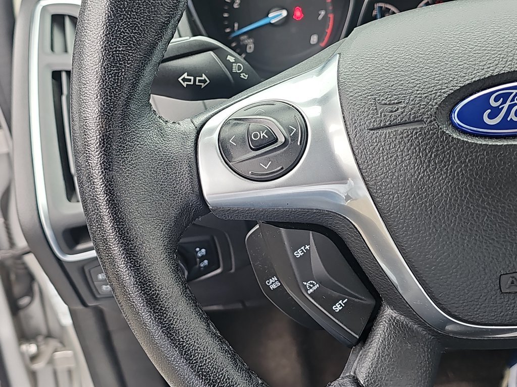 Used 2014 Ford Focus Titanium FWD image 24
