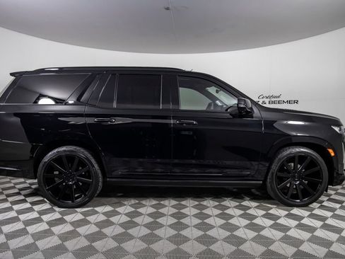Used 2021 Cadillac Escalade Sport w/ Driver Assist Tech Package AWD/4WD image 17