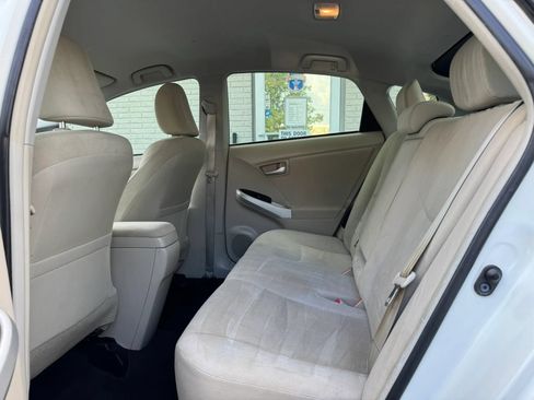 Used 2015 Toyota Prius Two FWD image 18
