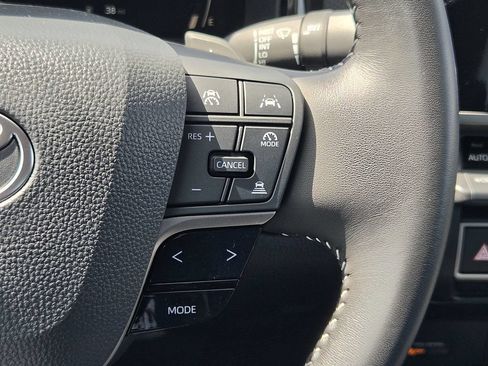 Used 2026 Toyota Camry SE w/ Convenience Package FWD image 22