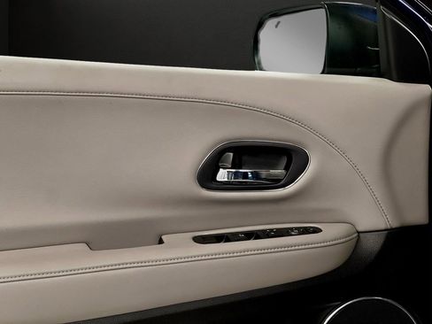 Used 2016 Honda HR-V EX-L image 34