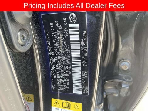 Used 2019 Lexus ES 300h w/ Accessory Package 2 FWD image 38