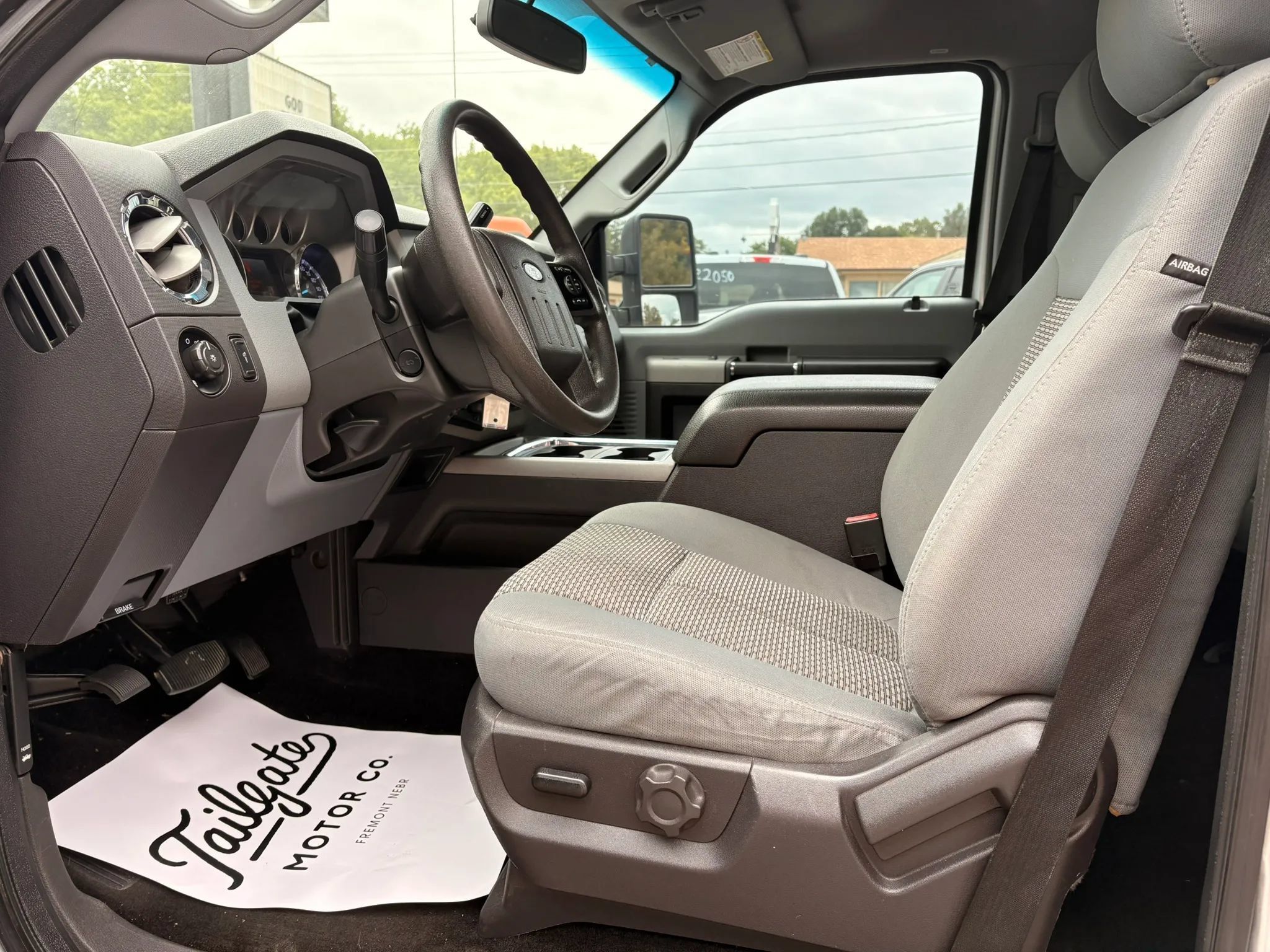 Used 2015 Ford F250 XLT w/ XLT Value Package AWD/4WD image 16