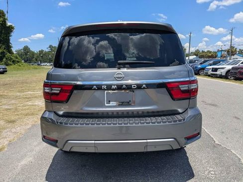 Used 2022 Nissan Armada SV w/ SV Appearance Package RWD image 8