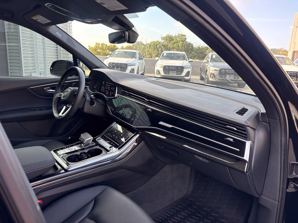 Used 2026 Audi Q7 3.0T Premium Plus AWD/4WD image 15