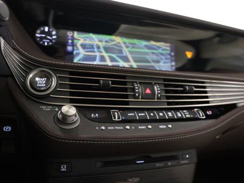 Used 2019 Lexus LS 500 AWD image 28
