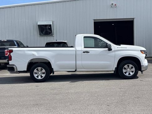 Used 2022 Chevrolet Silverado 1500 W/T RWD image 6