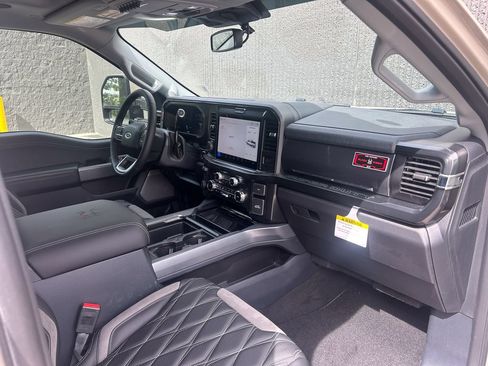 New 2026 Ford F250 Lariat w/ Black Appearance Package AWD/4WD image 20