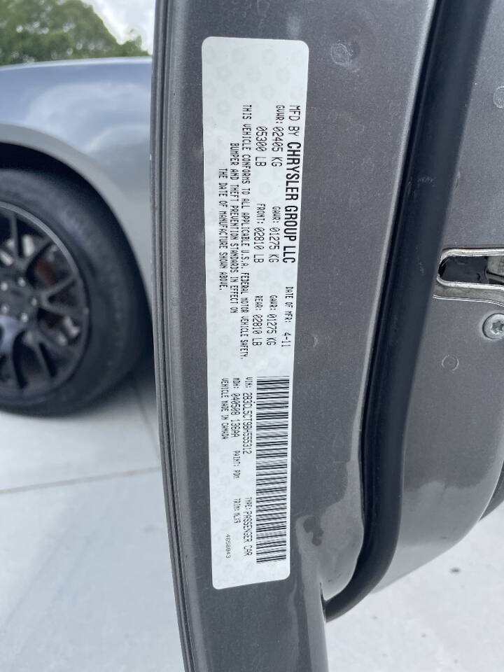 Used 2011 Dodge Charger R/T RWD image 25