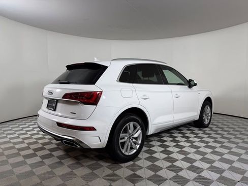 Used 2023 Audi Q5 2.0T Premium w/ Convenience Package image 7