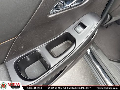 Used 2019 Chevrolet Traverse LT image 24