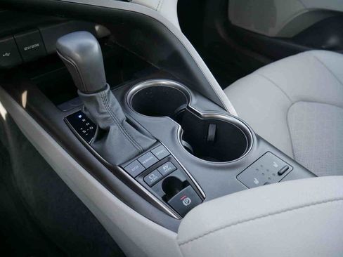 Used 2023 Toyota Camry XSE w/ Cold Weather Package image 27