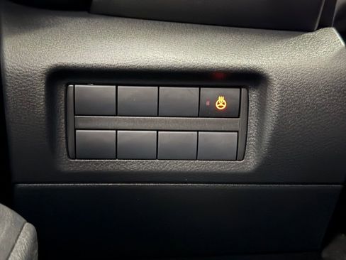 Used 2024 Nissan Kicks SR w/ SR Premium Package image 12