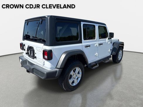 Used 2022 Jeep Wrangler Unlimited Sport AWD/4WD image 5