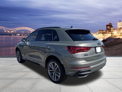 Certified 2025 Audi Q3 2.0T Premium w/ Convenience Package AWD/4WD image 3