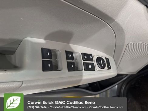 Used 2017 Hyundai Elantra SE image 12