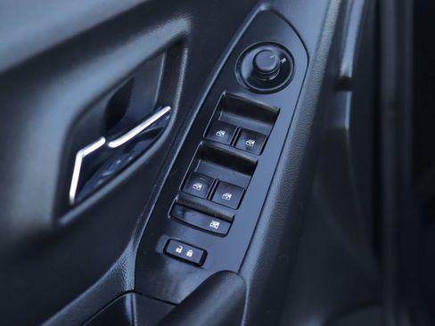 Used 2021 Chevrolet Trax LS w/ Tint and Cruise Package FWD image 21