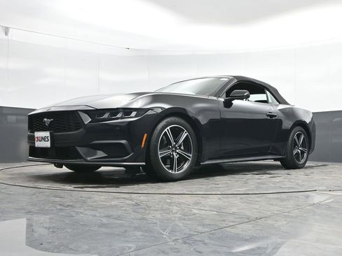 Used 2025 Ford Mustang Premium image 49