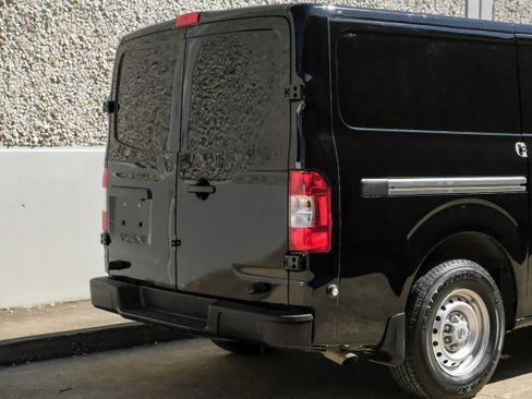 Used 2021 Nissan NV 2500 S image 14