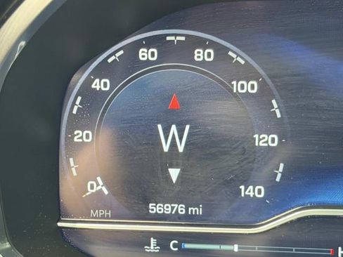 Used 2023 Chevrolet Tahoe Z71 w/ Luxury Package AWD/4WD image 27