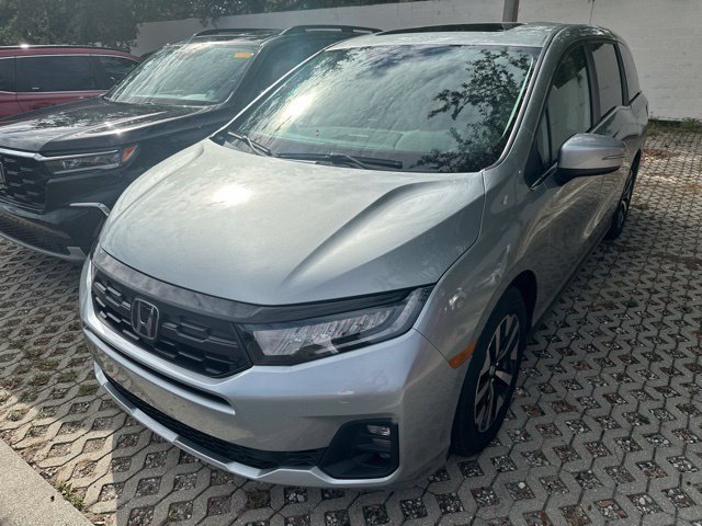 Certified 2026 Honda Odyssey EX-L image 3