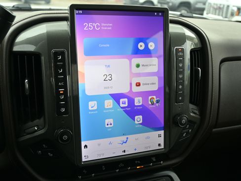 Used 2016 Chevrolet Silverado 3500 LTZ w/ Duramax Plus Package image 8