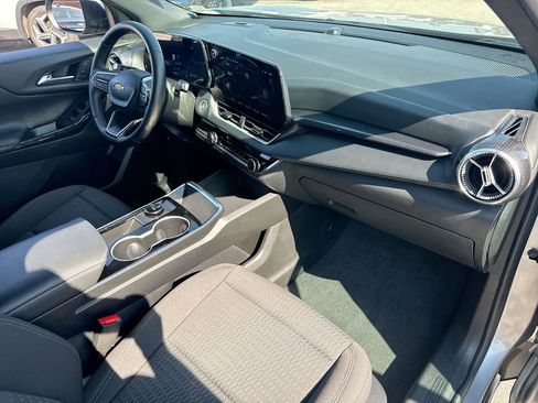 Used 2026 Chevrolet Equinox LT AWD/4WD image 54