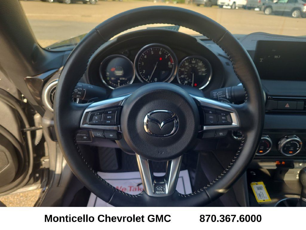 Used 2024 MAZDA MX-5 Miata Grand Touring RWD image 16