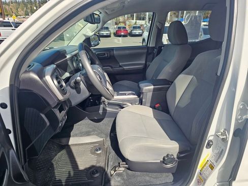 Used 2019 Toyota Tacoma SR5 RWD image 20