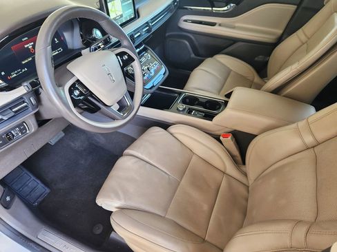 Used 2022 Lincoln Corsair Reserve w/ Equipment Group 201A image 11