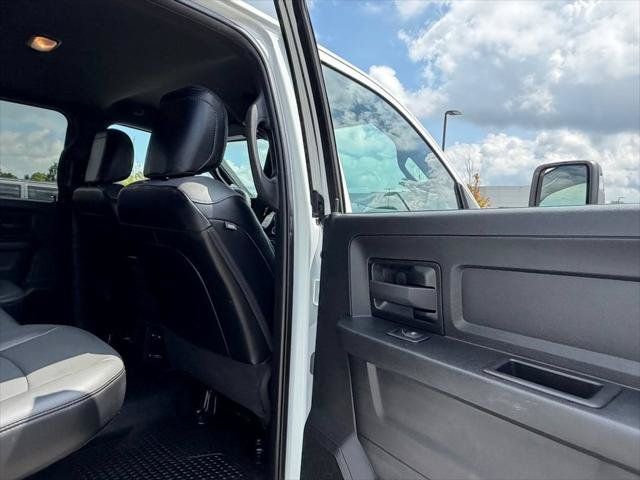 Certified 2024 RAM 2500 Tradesman w/ Chrome Appearance Group AWD/4WD image 41