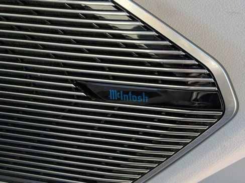 Certified 2023 Jeep Grand Cherokee L Overland w/ Rear Seat Video Group I image 13